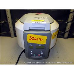 THERMO IEC CENTRA CL2 CENTRIFUGE (print sequence:) 69548