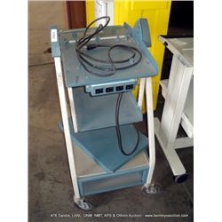 TEKTRONIX 3 LAB CART