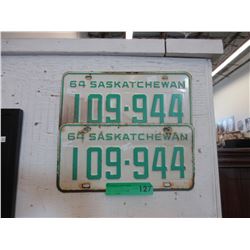 2 x 1964 Saskatchewan license plates