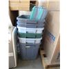 Image 1 : 6 Rubbermaid totes with lids