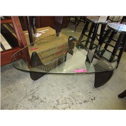 New - Cocktail table with tempered glass top