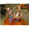 Image 1 : 2 Statues - 1 is on a marble plinth