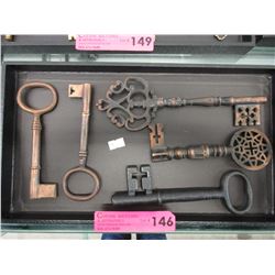 5 Large metal keys