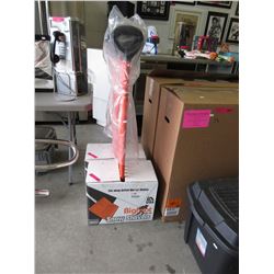 6 New snow shovels in display box