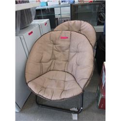 2 Collapsible lawn chairs - used
