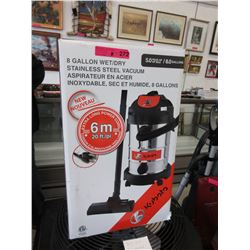 8 Gallon Wet/Dry stainless steel vacuum