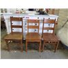 Image 1 : 3 Antique solid oak chairs