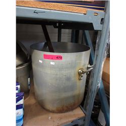 Commercial sized stock pot - used