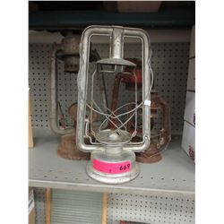 4 Vintage oil lamps - no chimneys