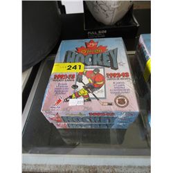 2 Sealed packages of 1992/93 O-Pee-Chee cards