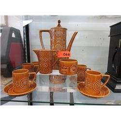 Vintage "Totem" coffee set