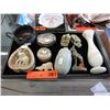Image 1 : 10 Stone or marble decorations