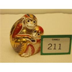Royal Crown Derby paperweight of monkey and baby…
