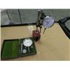 Image 3 : 2 X DIAL GAUGES, & 1 X MAGNETIC STAND