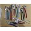 Image 1 : LOT OF SPECIALTY PLIERS