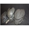 Image 3 : ALIEN VS PREDATOR LOT OF 3 HELMET CASTINGS WITH PARTS