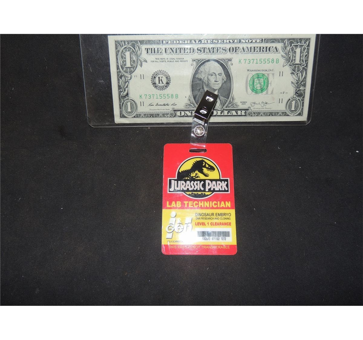 JURASSIC PARK ORIGINAL INGEN LAB TECHNICIAN EMPLOYEE BADGE