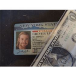 THOR LIAM HEMSWORTH DRIVERS LICENSE