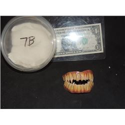 SPIDER-MAN 3 SCREEN USED HERO VENOM TEETH WORN BY TOPHER GRACE 3