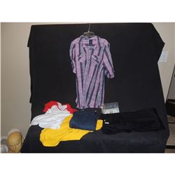 BIG BANG THEORY KALEY CUOCO SCREEN USED WARDROBE