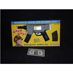 CHILD'S PLAY SCREEN USED & MATCHED GOOD GUYS GUN IN BOX SEEN IN OPENING TOY STORE CREDITS