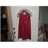Image 1 : SUPERGIRL TV SCREEN USED CAPE MELISSA BENOIST
