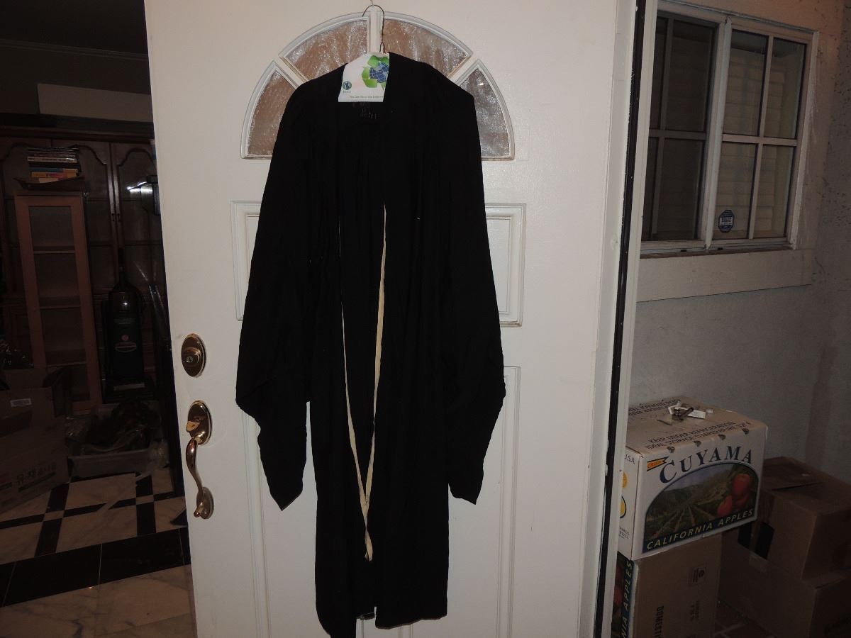 SPIDER-MAN PETER PARKER COLLEGE GRADUATION GOWN