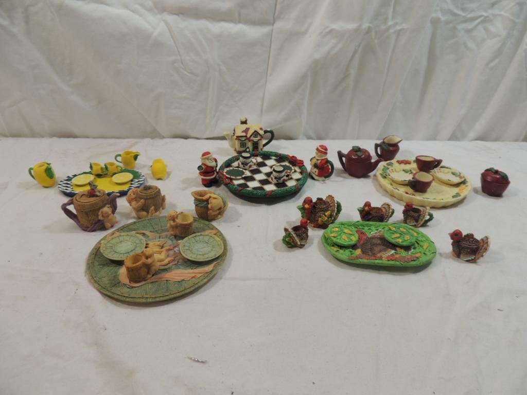LOT 5 MINI TEA SET DISPLAY SETS