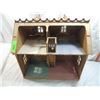 Image 2 : WOODEN CUTOUT DECORATIVE DOLLHOUSE