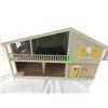 Image 1 : VINTAGE CAROLINES HOUSE DOLLHOUSE