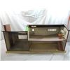 Image 2 : VINTAGE MID CENTURY MODERN DOLLHOUSE
