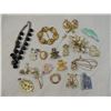 Image 2 : LOT 18 ASSORTED DECORATIVE BROOCHES