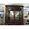 Image 1 : SMALL DISPLAY CABINET W/ LIGHT