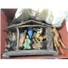 Image 2 : BOX LOT VINTAGE CHRISTMAS ORNAMENTS & NATIVITY SCE