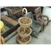 Image 2 : 3 TIER VINTAGE WICKER PLANTER