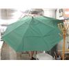 Image 1 : LARGE 8 FT GREEN PATIO UMBRELLA