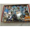 Image 1 : BOX LOT MISC BASEBALL CARDS LOOSE