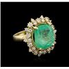 Image 2 : 14KT Yellow Gold GIA Certified 10.00ct Emerald and Diamond Ring