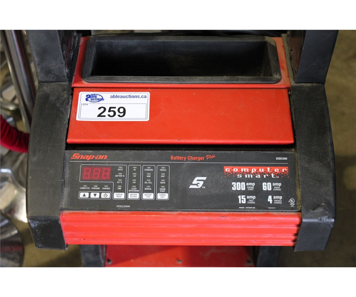 SNAP-ON COMPUTER SMART BATTERY CHARGER PLUS S/N 12101000627