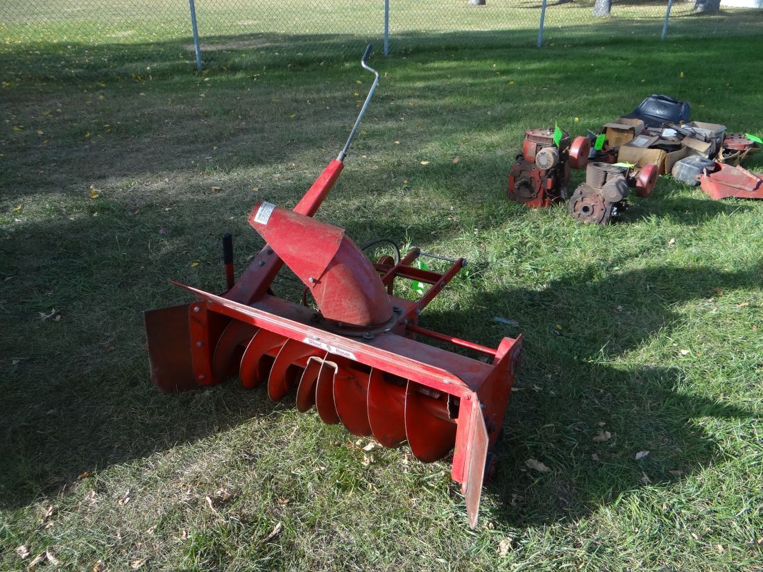 Front mount snow blower, fits Wheel Horse tractors
