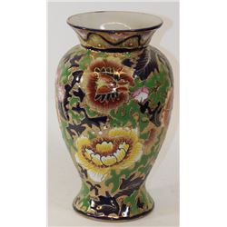 HAND PAINTED GOLD FLOWER DESIGN VASE