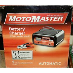 IN BOX MOTOMASTER BATTERY CHARGER WITH