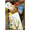 Image 1 : BOX OF ESTATE COLLECTIBLES