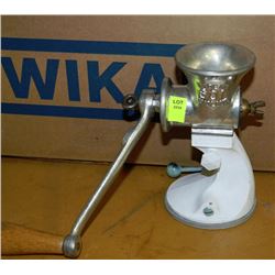 MADE IN ENGLAND SPICE GRINDER