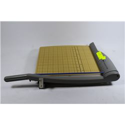 GBC PAPER CUTTER