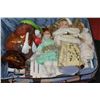 Image 1 : SUITCASE WITH DOLLS & MR POTATO HEAD