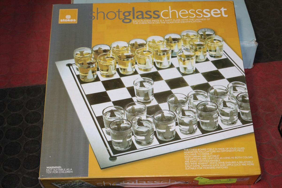 SHOT GLASS CHECKERS DRINKING GAME