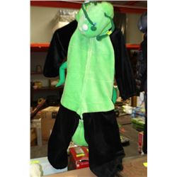HALLOWEEN COSTUME " GREEN GRASSHOPPER"