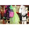 Image 1 : CHILDRENS COSTUMES X3