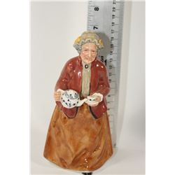 ROYAL DOULTON HN2255 TEA TIME PORCELAIN FIGURE
